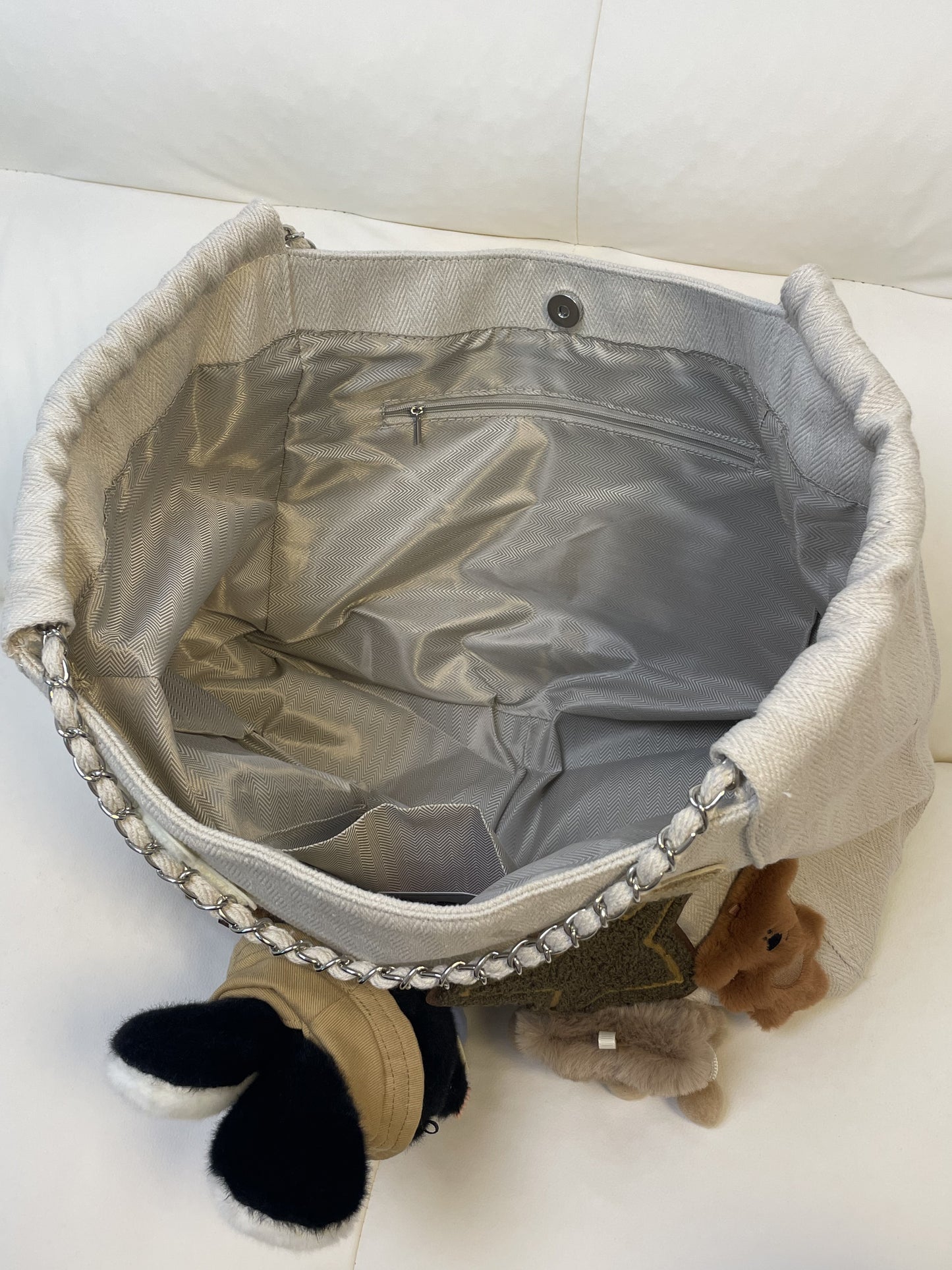 JoJo is so cute! DIY stuffed animal bag